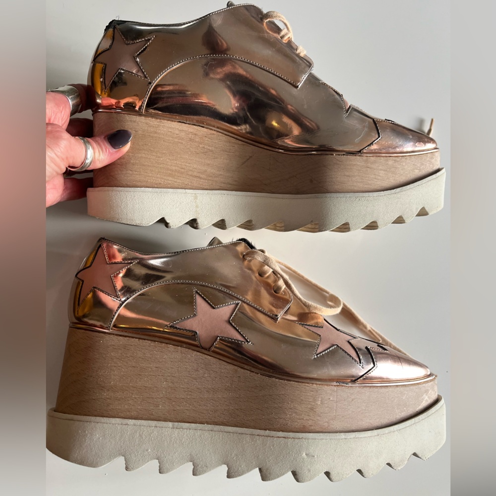 Stella McCartney Elyse platform shoes in rose gold